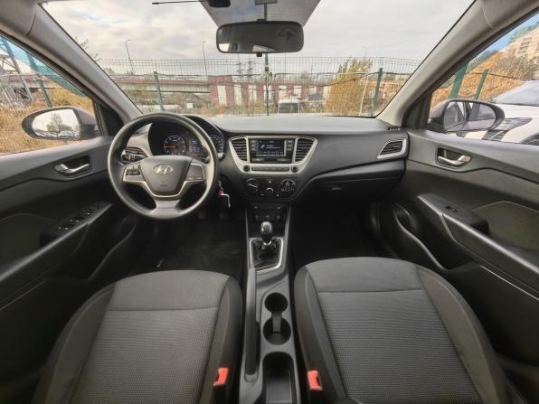 Hyundai Solaris II с пробегом 2019 года, цена 1 199 000 рублей, 166200 км, седан, Автокод Объявления