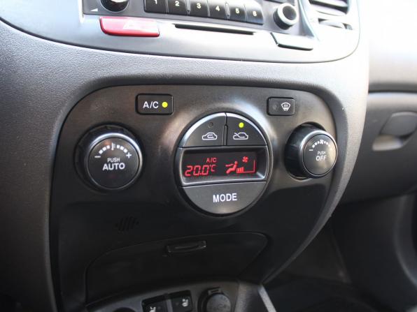 Kia Rio II Рестайлинг с пробегом 2010 года, цена 469 000 рублей, 221088 км, хэтчбек, Автокод Объявления