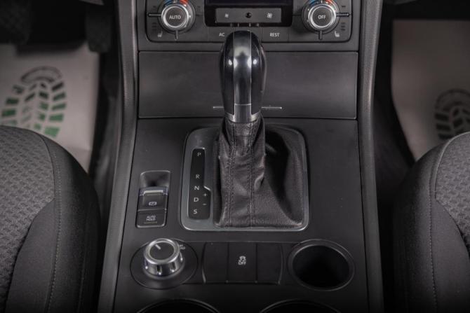 Volkswagen Touareg II с пробегом 2012 года, цена 2 369 000 рублей, 199600 км, внедорожник, Автокод Объявления