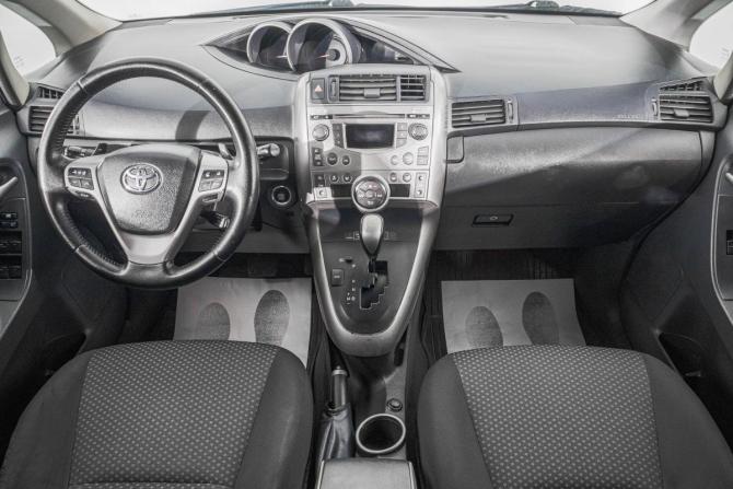 Toyota Verso I с пробегом 2009 года, цена 1 149 000 рублей, 170000 км, компактвэн, Автокод Объявления