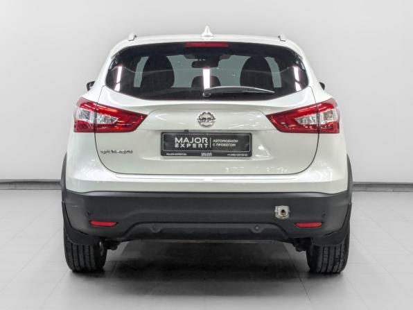 Nissan Qashqai II с пробегом 2018 года, цена 1 585 000 рублей, 106759 км, внедорожник, Автокод Объявления