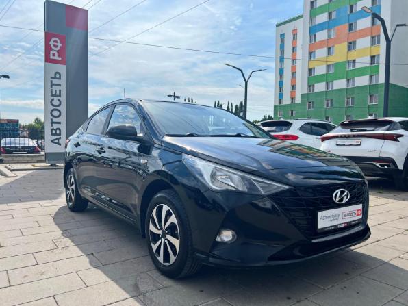 Hyundai Solaris II Рестайлинг с пробегом 2021 года, цена 1 514 000 рублей, 155461 км, седан, Автокод Объявления