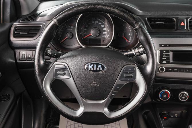 Kia Rio III Рестайлинг с пробегом 2016 года, цена 999 000 рублей, 300000 км, седан, Автокод Объявления