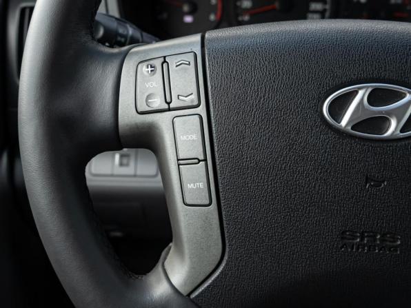 Hyundai Grand Starex I с пробегом 2012 года, цена 2 220 000 рублей, 224911 км, минивэн, Автокод Объявления