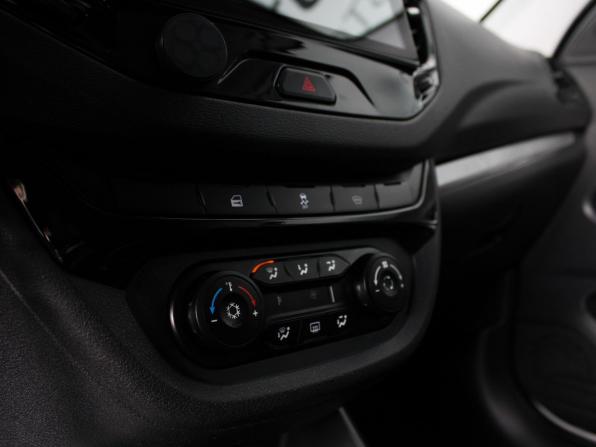 Lada (ВАЗ) Vesta I с пробегом 2018 года, цена 889 000 рублей, 107601 км, седан, Автокод Объявления
