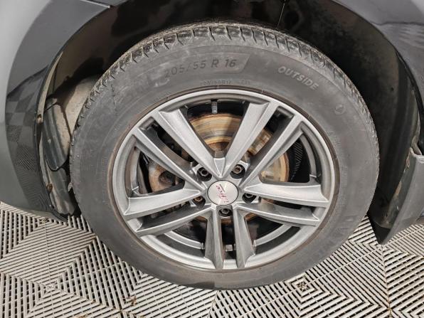 Volkswagen Golf VII с пробегом 2014 года, цена 949 000 рублей, 322578 км, хэтчбек, Автокод Объявления