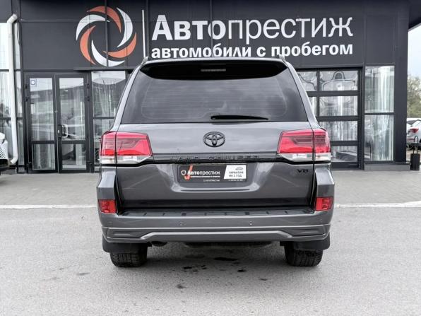 Toyota Land Cruiser 200 Series Рестайлинг 2 с пробегом 2016 года, цена 5 249 000 рублей, 303953 км, внедорожник, Автокод Объявления