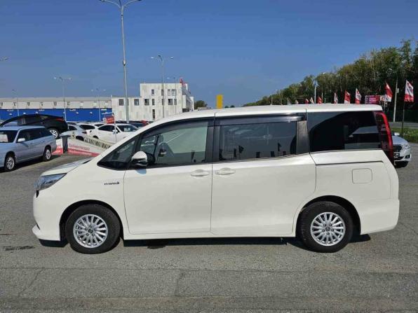 Toyota Noah III (R80) с пробегом 2015 года, цена 2 205 000 рублей, 192868 км, минивэн, Автокод Объявления