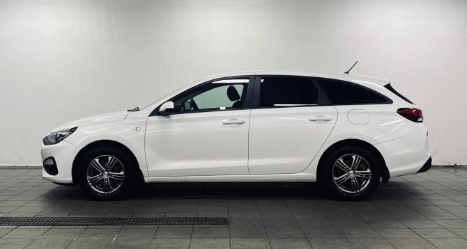 Hyundai i30 III Рестайлинг 2 с пробегом 2023 года, цена 1 690 000 рублей, 137500 км, универсал, Автокод Объявления