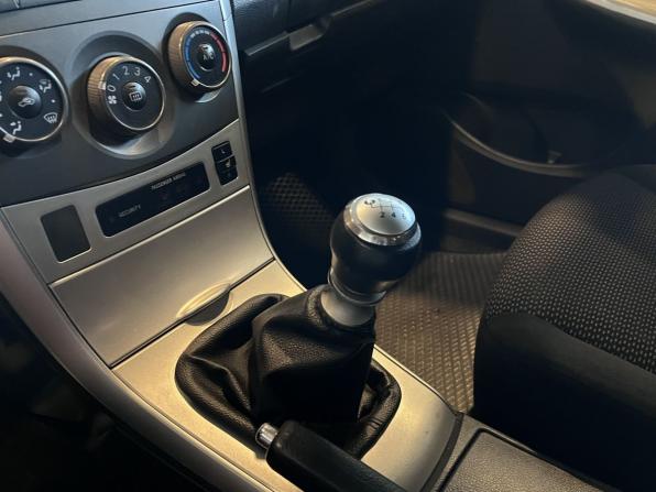 Toyota Corolla X (E140 E150) Рестайлинг с пробегом 2011 года, цена 680 000 рублей, 374920 км, седан, Автокод Объявления