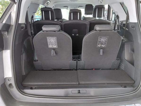 Peugeot 5008 II с пробегом 2018 года, цена 1 900 000 рублей, 100119 км, внедорожник, Автокод Объявления