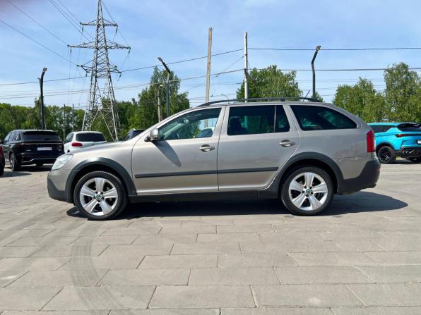 Skoda Octavia II (A5) Рестайлинг с пробегом 2011 года, цена 1 060 000 рублей, 270561 км, универсал, Автокод Объявления