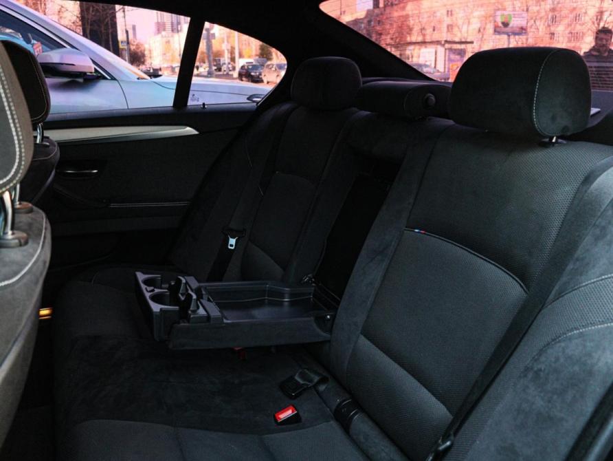 BMW 5 серии VI (F10/F11/F07) Рестайлинг Москва  - изображение 11