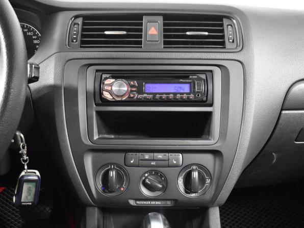 Volkswagen Jetta VI с пробегом 2013 года, цена 1 063 200 рублей, 127762 км, седан, Автокод Объявления