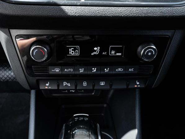 Volkswagen Polo VI с пробегом 2021 года, цена 1 590 000 рублей, 96131 км, лифтбек, Автокод Объявления
