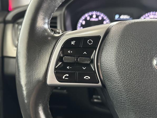 Hyundai Sonata VII (LF) Рестайлинг с пробегом 2018 года, цена 1 850 000 рублей, 131703 км, седан, Автокод Объявления