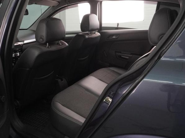 Opel Astra H Рестайлинг с пробегом 2011 года, цена 629 000 рублей, 214625 км, хэтчбек, Автокод Объявления