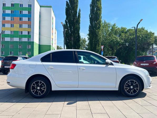 Volkswagen Jetta VI Рестайлинг с пробегом 2015 года, цена 1 085 000 рублей, 191446 км, седан, Автокод Объявления