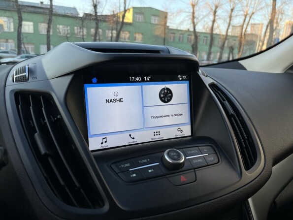 Ford Kuga II Рестайлинг с пробегом 2017 года, цена 1 548 000 рублей, 198206 км, offers.body_type.unknown, Автокод Объявления