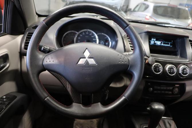 Mitsubishi L200 IV с пробегом 2011 года, цена 1 349 990 рублей, 269786 км, пикап, Автокод Объявления