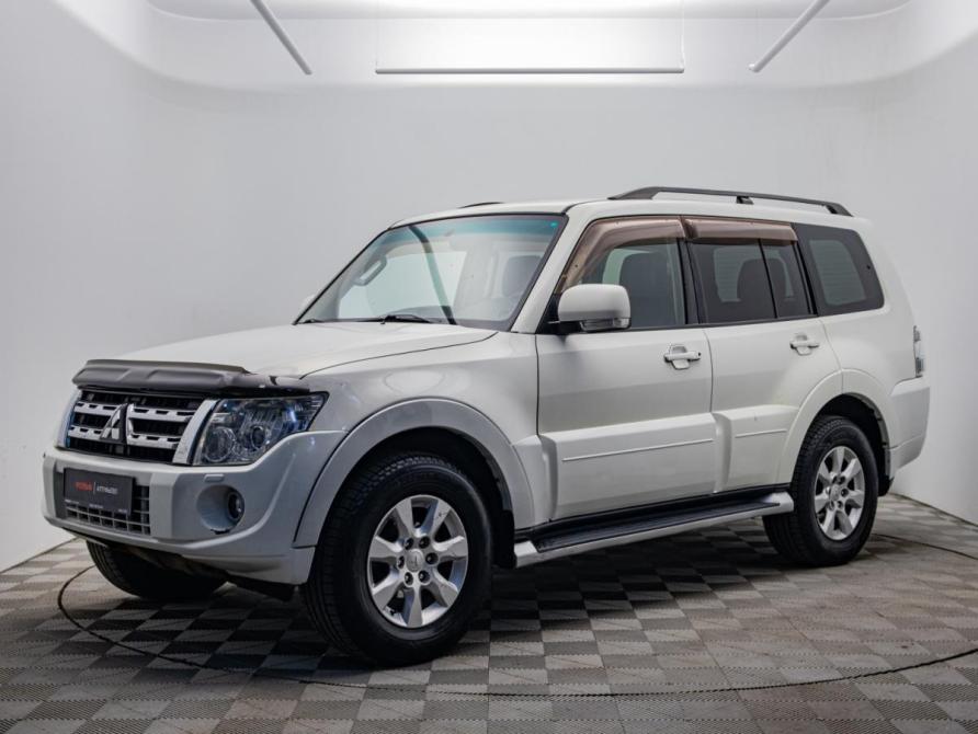 Mitsubishi Pajero IV Рестайлинг 1 Москва  - изображение 1