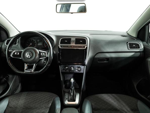 Volkswagen Polo V Рестайлинг с пробегом 2020 года, цена 1 299 700 рублей, 109312 км, седан, Автокод Объявления