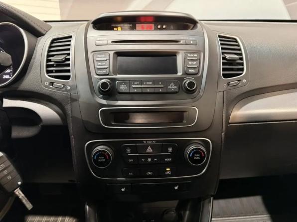 Kia Sorento II Рестайлинг с пробегом 2013 года, цена 1 520 000 рублей, 196000 км, внедорожник, Автокод Объявления