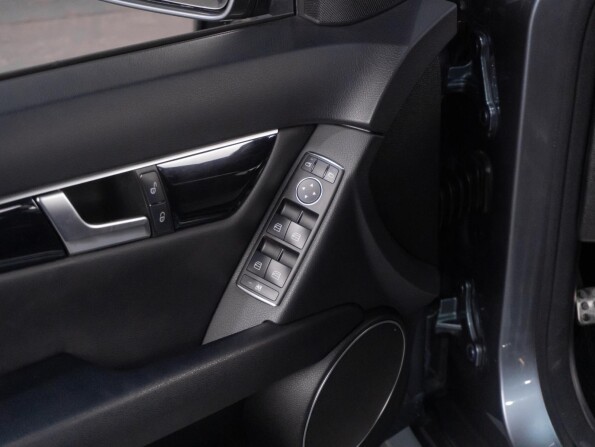 Mercedes-Benz C-Класс III (W204) Рестайлинг с пробегом 2011 года, цена 1 549 000 рублей, 177410 км, универсал, Автокод Объявления