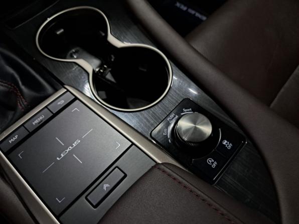 Lexus RX IV Рестайлинг с пробегом 2020 года, цена 5 400 000 рублей, 118736 км, внедорожник, Автокод Объявления