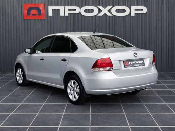 Volkswagen Polo V с пробегом 2013 года, цена 847 000 рублей, 139481 км, седан, Автокод Объявления