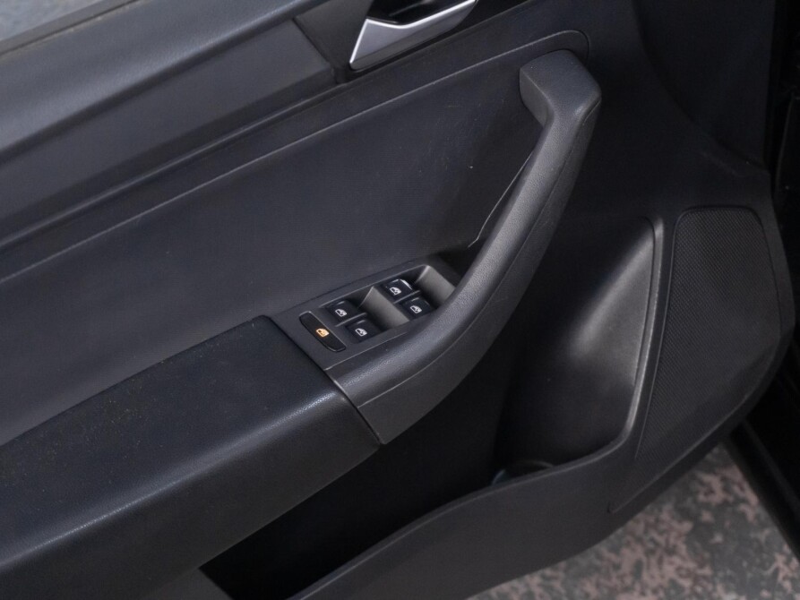 Volkswagen Polo VI Сургут  - изображение 12