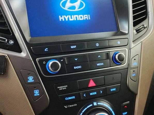 Hyundai Santa Fe III Рестайлинг с пробегом 2016 года, цена 2 365 000 рублей, 228525 км, внедорожник, Автокод Объявления