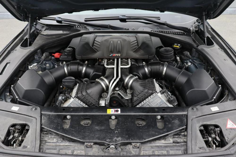 BMW M5 V (F10) Рестайлинг Тюмень  - изображение 4