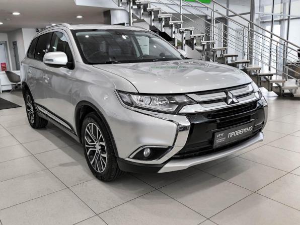 Mitsubishi Outlander III Рестайлинг 2 с пробегом 2017 года, цена 1 799 000 рублей, 145500 км, внедорожник, Автокод Объявления