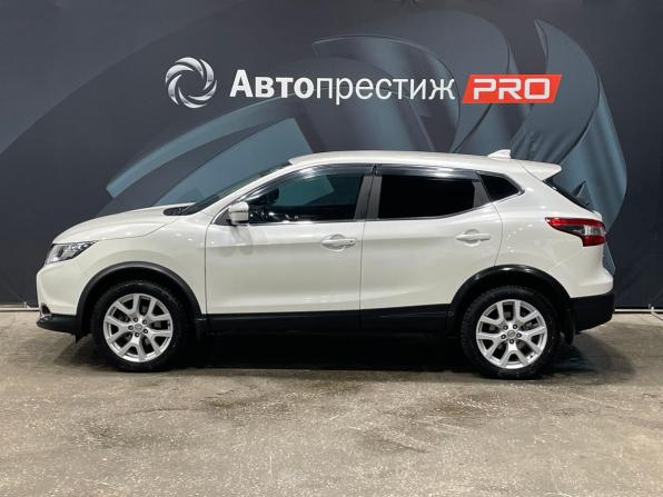 Nissan Qashqai II с пробегом 2017 года, цена 1 850 000 рублей, 104894 км, внедорожник, Автокод Объявления