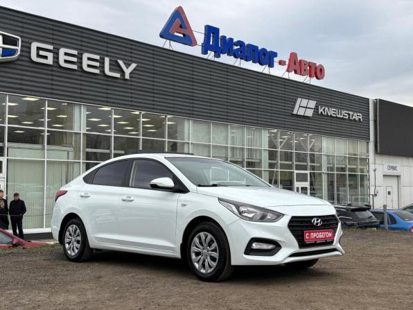 Hyundai Solaris II с пробегом 2017 года, цена 890 000 рублей, 144676 км, седан, Автокод Объявления