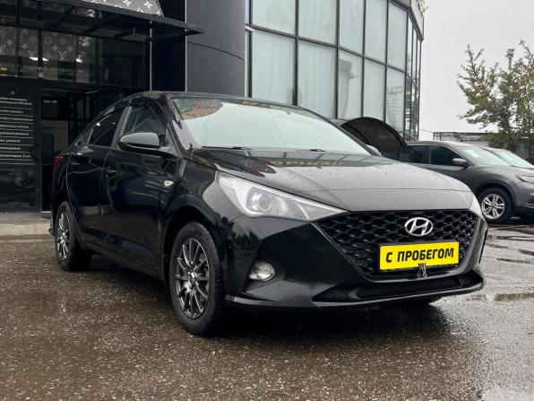 Hyundai Solaris II Рестайлинг с пробегом 2021 года, цена 1 420 000 рублей, 94410 км, седан, Автокод Объявления