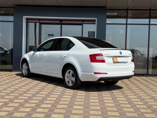 Skoda Octavia III (A7) с пробегом 2016 года, цена 1 180 000 рублей, 199317 км, лифтбек, Автокод Объявления
