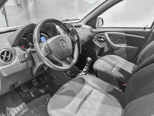 Renault Duster I Рестайлинг с пробегом 2017 года, цена 1 076 685 рублей, 164148 км, внедорожник, Автокод Объявления