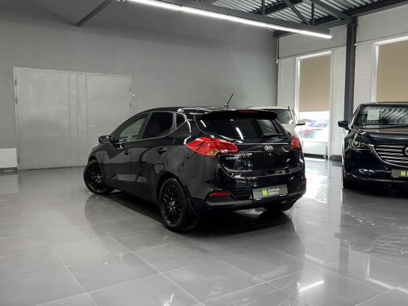Kia Ceed II с пробегом 2014 года, цена 1 325 000 рублей, 111055 км, хэтчбек, Автокод Объявления