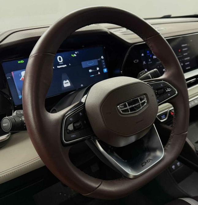 Geely Monjaro I Москва  - изображение 13