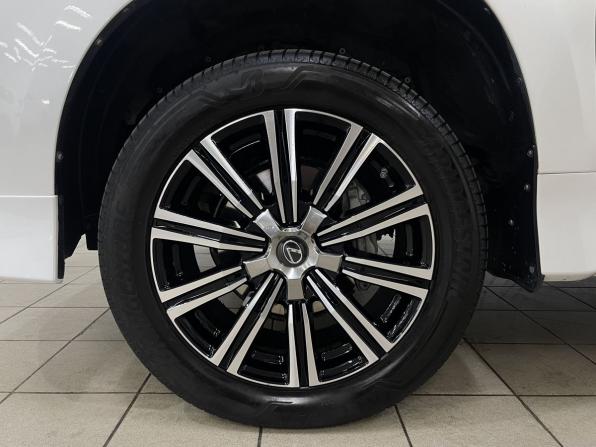 Lexus LX III Рестайлинг 2 с пробегом 2017 года, цена 7 950 000 рублей, 141241 км, внедорожник, Автокод Объявления