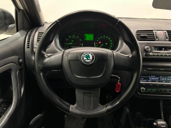 Skoda Fabia II Рестайлинг с пробегом 2012 года, цена 729 000 рублей, 137000 км, хэтчбек, Автокод Объявления