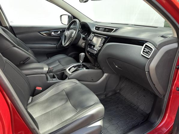 Nissan Qashqai II с пробегом 2018 года, цена 1 800 000 рублей, 92726 км, внедорожник, Автокод Объявления