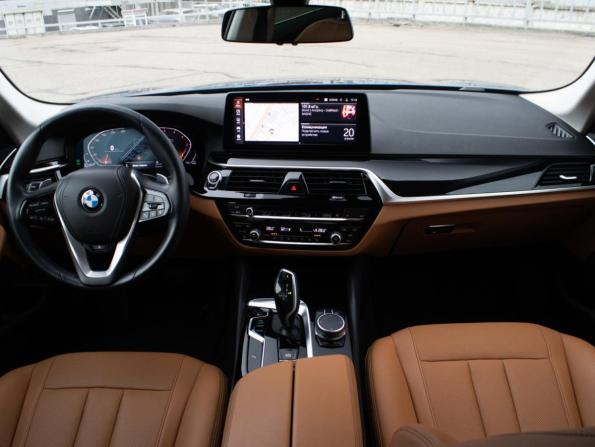 BMW 5 серии VII (G30/G31/G38) Рестайлинг с пробегом 2021 года, цена 4 800 000 рублей, 45046 км, седан, Автокод Объявления