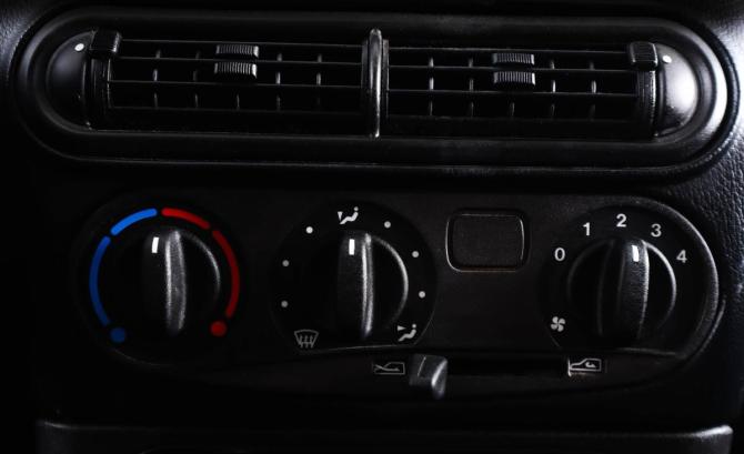 Chevrolet Niva I Рестайлинг с пробегом 2015 года, цена 849 000 рублей, 36824 км, внедорожник, Автокод Объявления