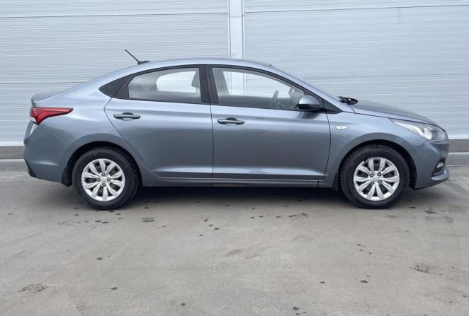 Hyundai Solaris II с пробегом 2018 года, цена 1 200 000 рублей, 157786 км, седан, Автокод Объявления