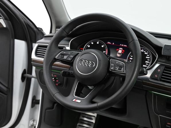 Audi A6 IV (C7) Рестайлинг с пробегом 2015 года, цена 1 129 000 рублей, 118748 км, седан, Автокод Объявления