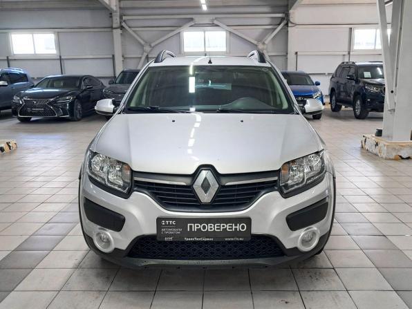 Renault Sandero II с пробегом 2015 года, цена 805 000 рублей, 116370 км, хэтчбек, Автокод Объявления