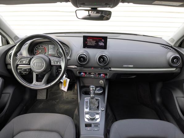 Audi A3 III (8V) Рестайлинг с пробегом 2017 года, цена 2 000 000 рублей, 103822 км, седан, Автокод Объявления
